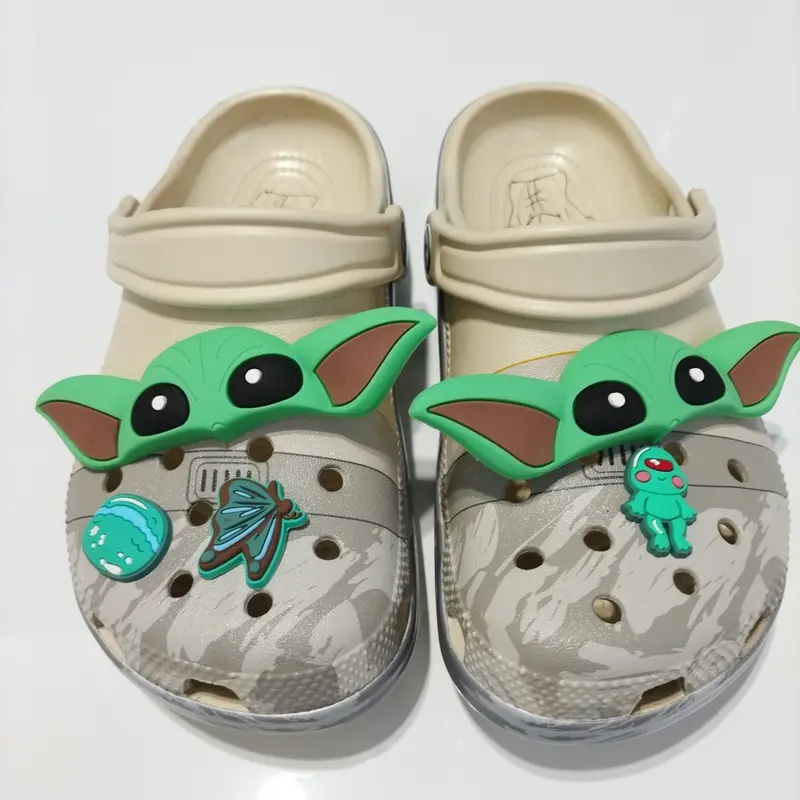 Baby Anime Breathable Hole Slippers Kawaii Eva Sandals Summer Home Beach Shoes for Kids Comfortable Air-permeable Slippers