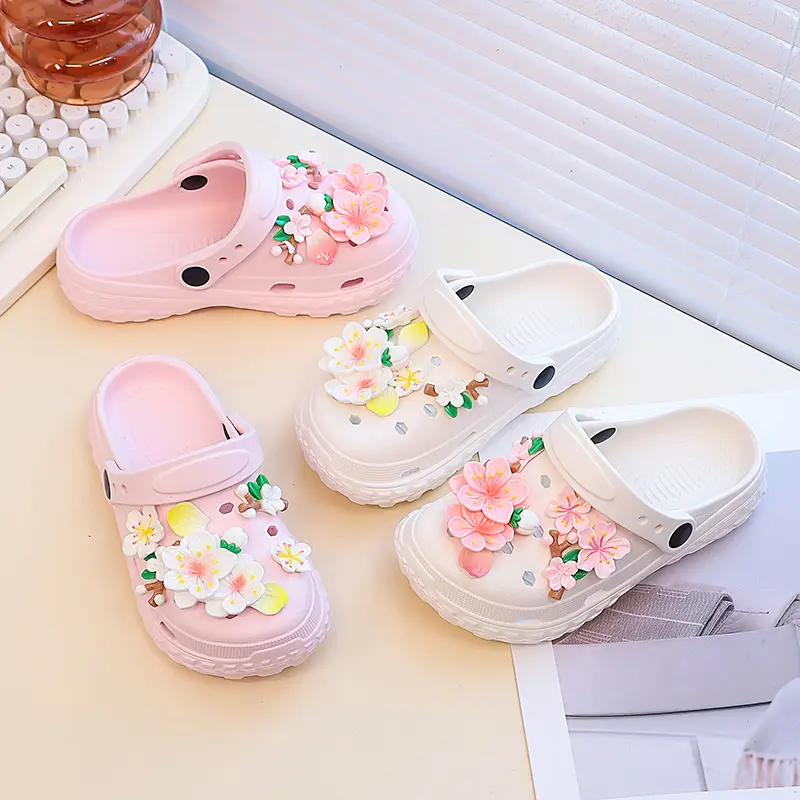 2025 Summer New Children Casual Slipeprs for Girls Fashion Korean Style Soft Sole Non-slip Versatile Cut-outs Sweet Flowers Shoe