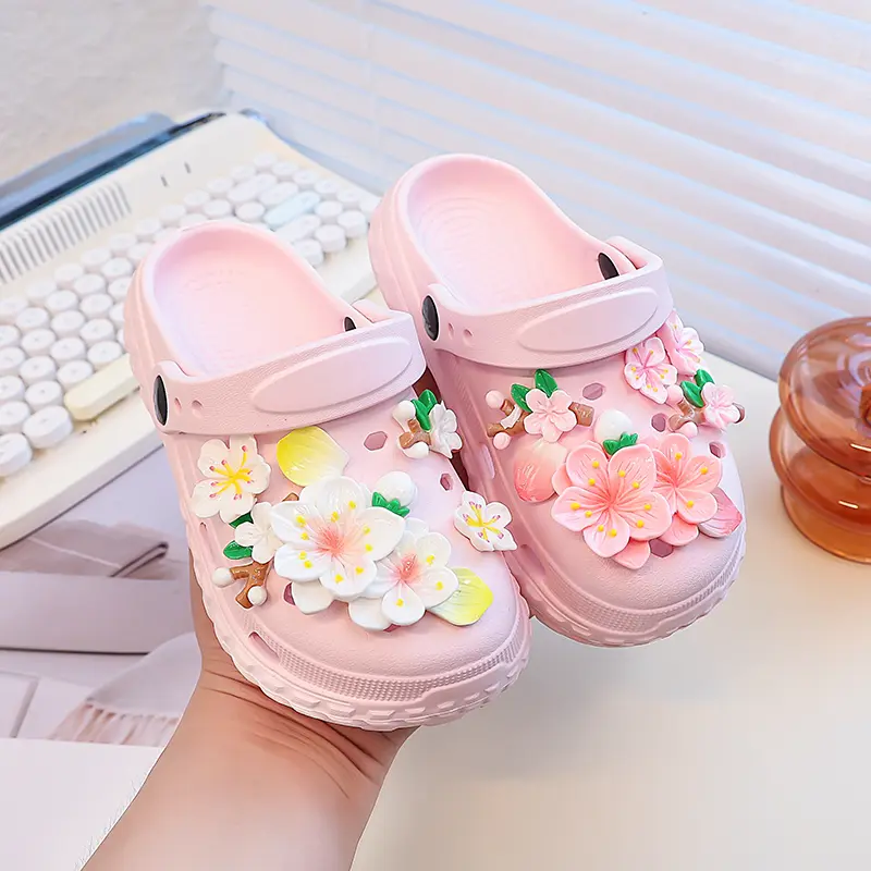 2025 Summer New Children Casual Slipeprs for Girls Fashion Korean Style Soft Sole Non-slip Versatile Cut-outs Sweet Flowers Shoe