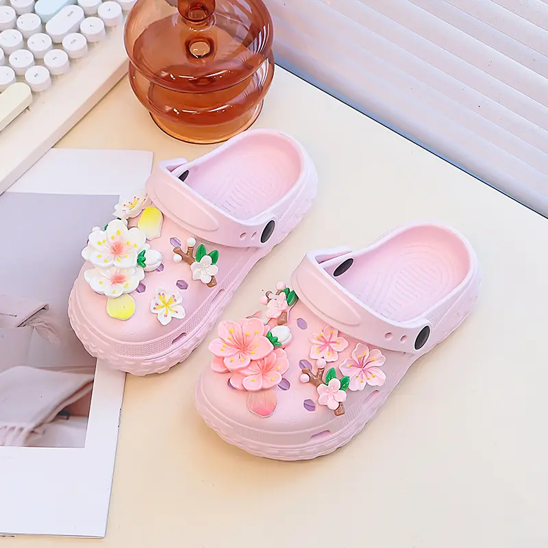 2025 Summer New Children Casual Slipeprs for Girls Fashion Korean Style Soft Sole Non-slip Versatile Cut-outs Sweet Flowers Shoe