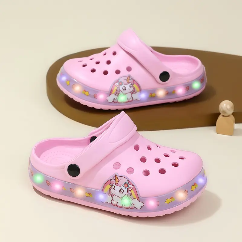 Summer Children Hole Sandals LED Lighted Flashing Light Shoes Boys Girls Beach Sandals Kids Breathable Non-slip Fashion Sneakers