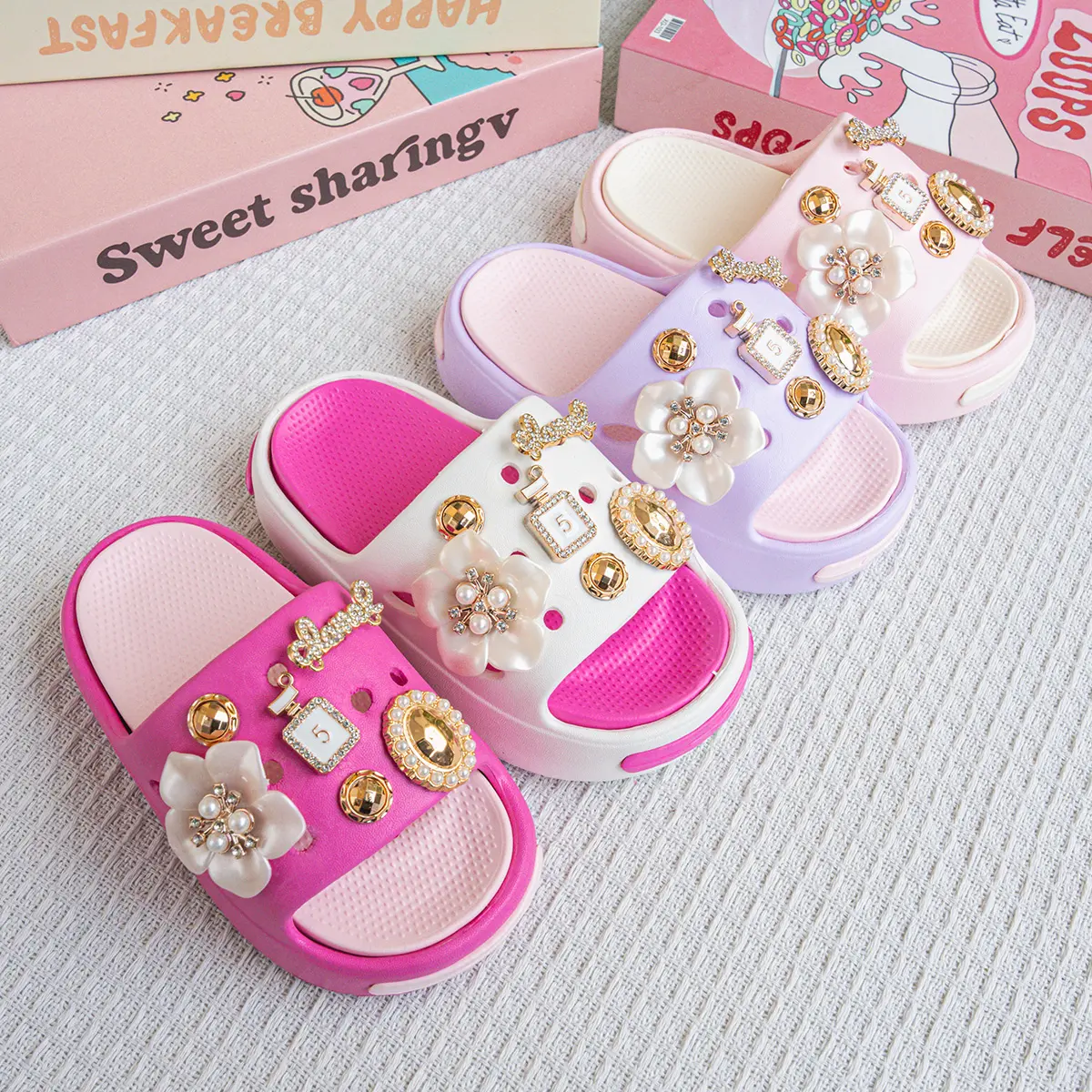 New Popular Cartoon Gold Mirror Camellia Versatile Girls Eva Slippers Fashionable Double Soft-Soled Non-Slip Sandals 831