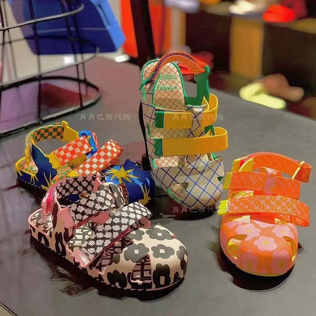 Summer Cool Baotou Shoes For Men And Women Baby Soft Sole Velcro Beach Shoes Summer New Colored Roman Children's Shoes
