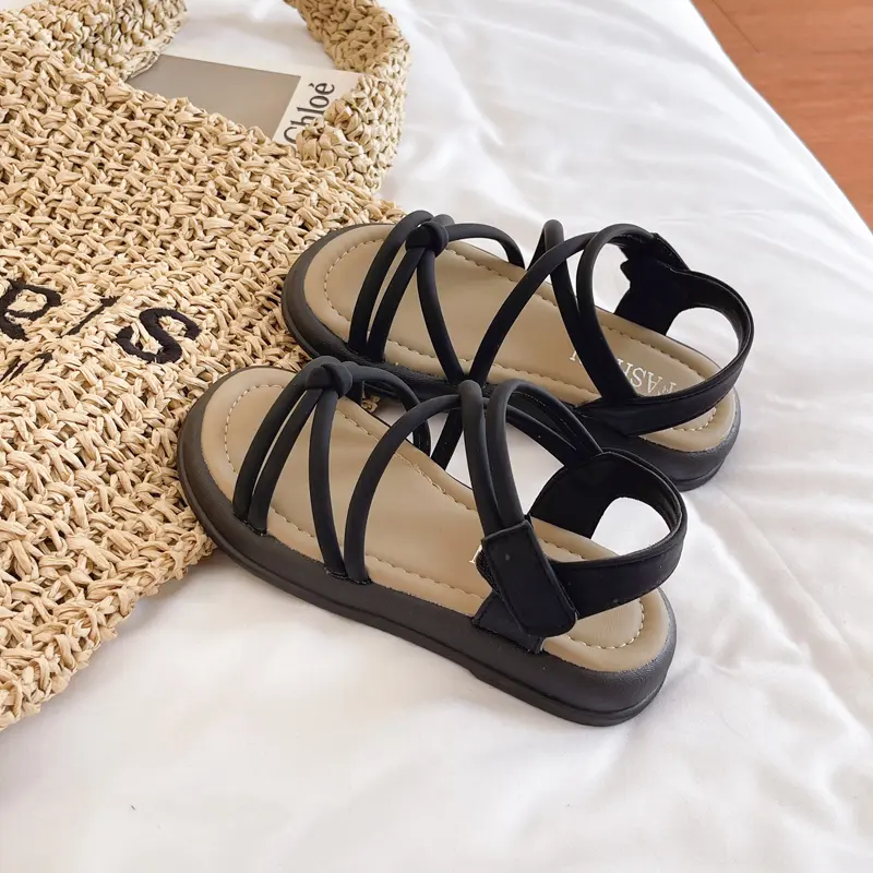 2025 Girls Chic Sandals Summer Brand New Children Beach Shoes Princess Sweet Gladiator Sandals Open Toes Elegant Temperament