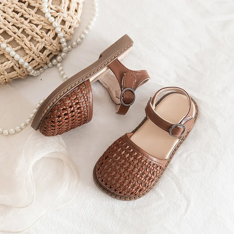 Unishuni Girl Half Sandal Princess Hollow-Out Shoes Kids Vintage Casual Flats Child Summer Shoe Toddler Bohemia Style Beach Shoe