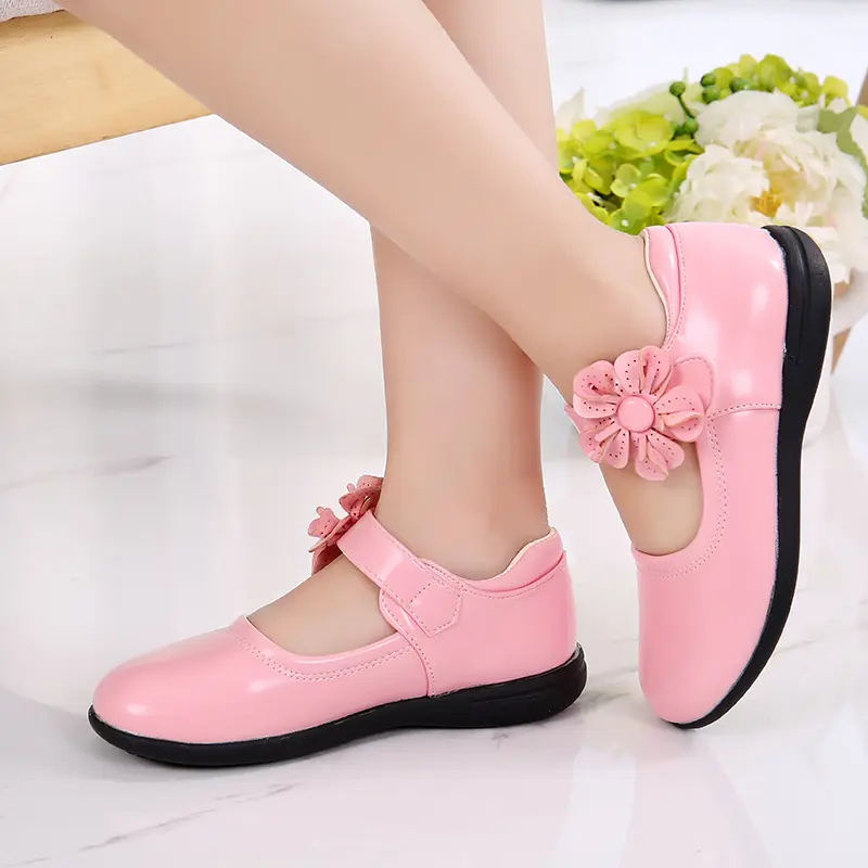 Fashion Girls Shoe Versatile Comfort Leather Shoes New Casual Princess Shoes Soft Soled Non Slip Sandals Middle-aged Kid Loafers