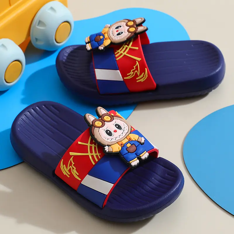 New 2025 upgrade bestseller boys' slipper, cute cartoon design, lightweight and breathable, suitable for indoor and outdoor wear