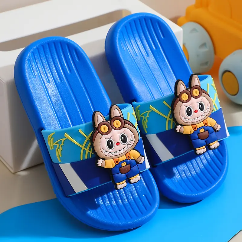 New 2025 upgrade bestseller boys' slipper, cute cartoon design, lightweight and breathable, suitable for indoor and outdoor wear