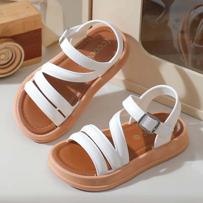 2025 new upgraded stylish and cute girls' sandals, elegant and versatile soft sole indoor and outdoor sandals, princess beach sh
