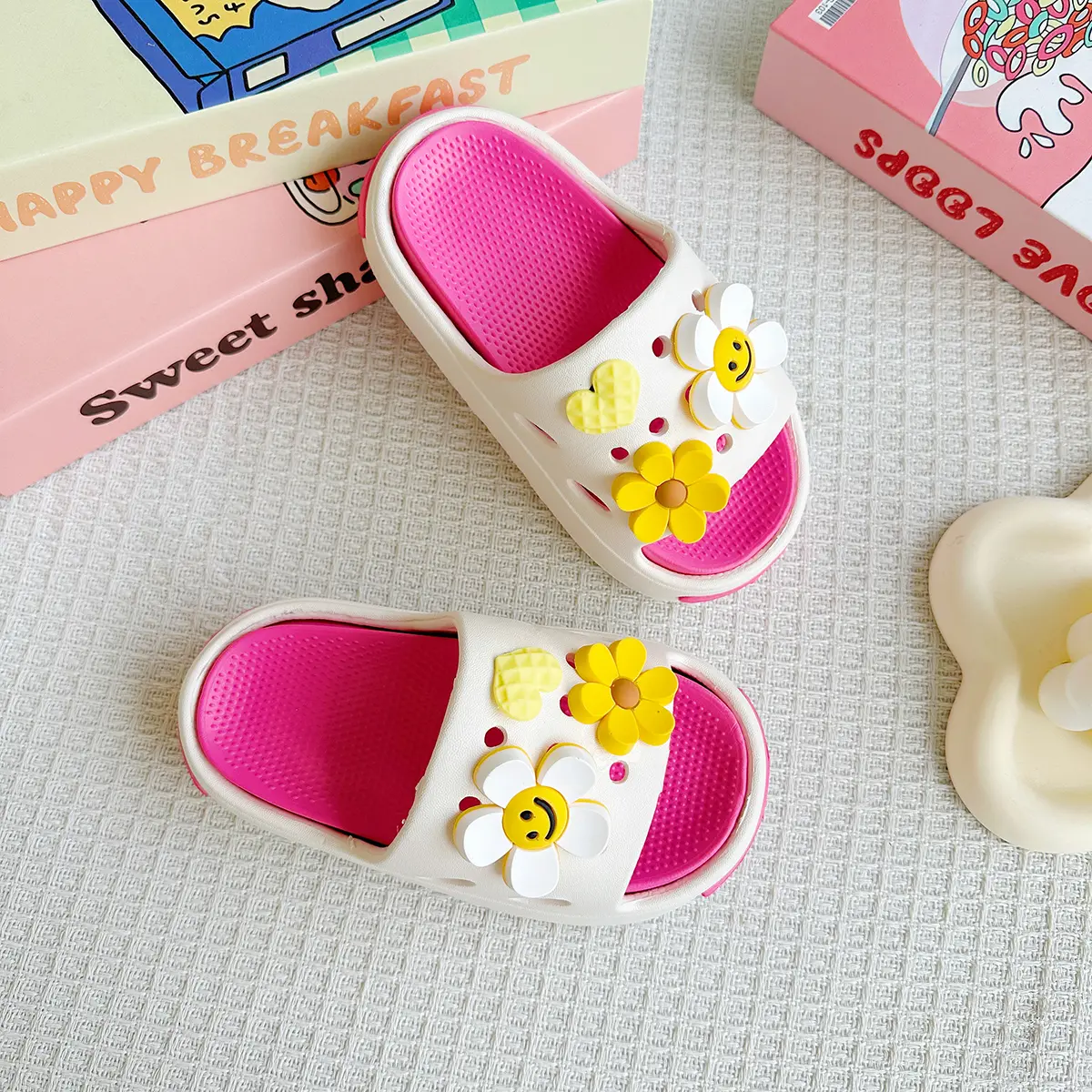 New Popular Cartoon Sunflower Versatile Girls Eva Slippers Fashionable Double Soft-Soled Non-Slip Sandals 831