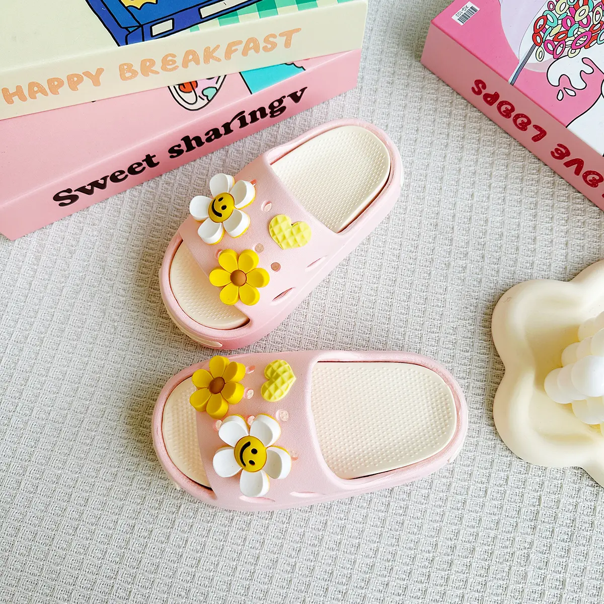 New Popular Cartoon Sunflower Versatile Girls Eva Slippers Fashionable Double Soft-Soled Non-Slip Sandals 831