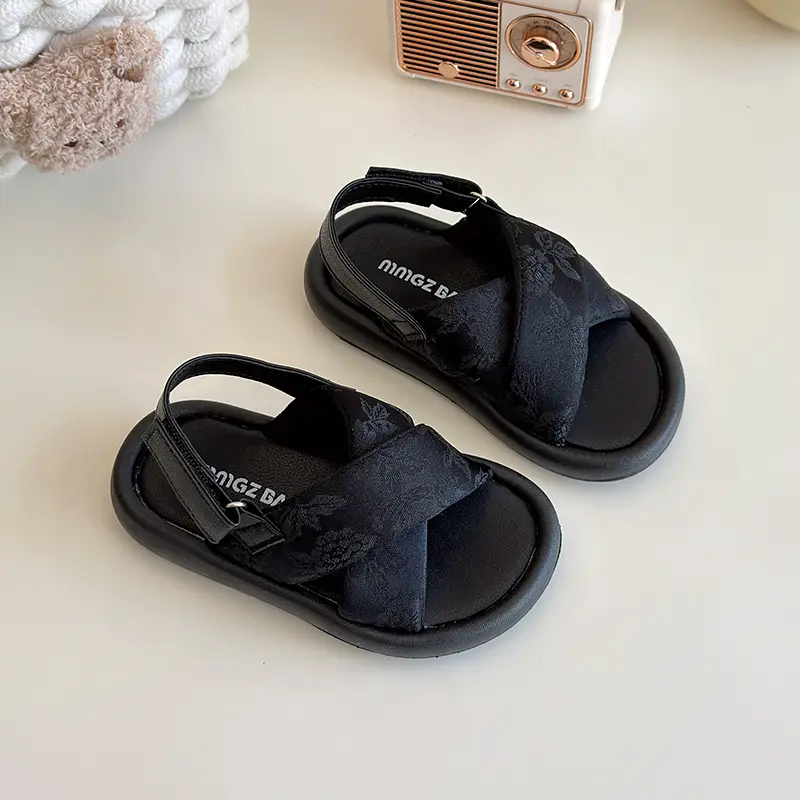 Girls Summer Beach Shoes Ethnic Style Kids Casual Sandals Soft Sole Fashion Children Retro Princess Shoes 2025 Summer New