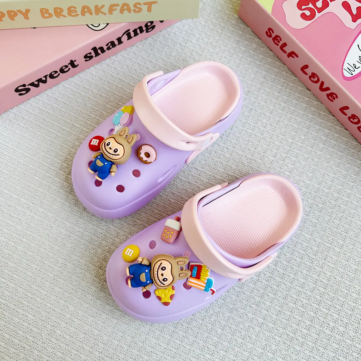 New Girls' Slippers Cartoon Double Color Matching Versatile Eva Clogs Soft Sole Non-Slip Sandals 837