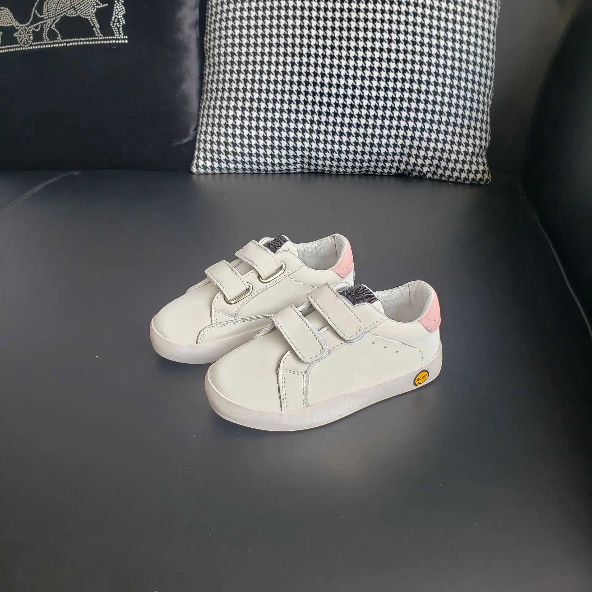 New Fashion Designer Girls Sneakers Kids Flat Running Shoes Toddler Super Star Glitter Sequin Low-top Casual Leather Board-shoe