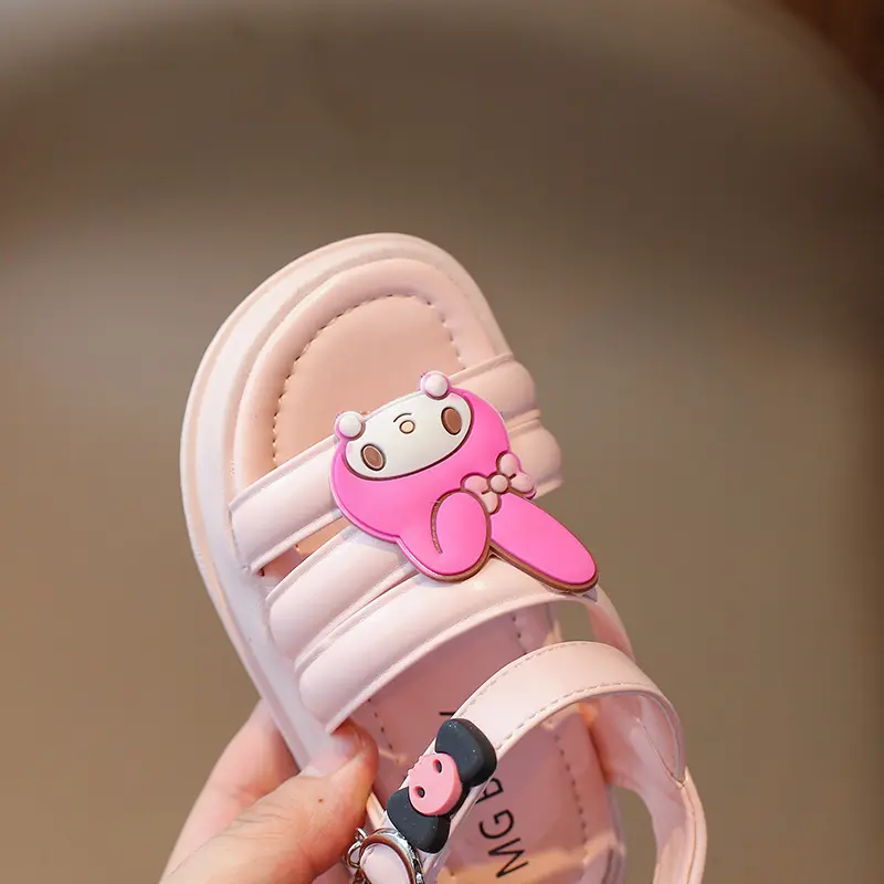 Sanrio  Clogs Summer Women Outdoor Beach Slippers Home Non Slip Cute Kuromi Cartoon Sandals Toe Cap Kawaii Gift