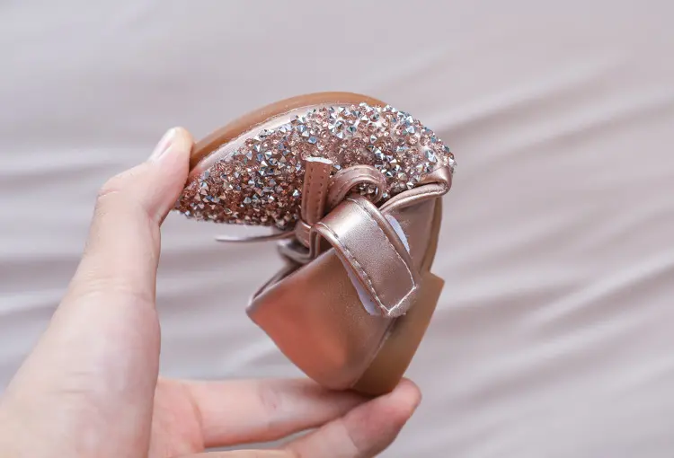 Baby Girls Shoes Leather Flats Princess Rhinestone Bling Dress Shoes For Party Wedding Stage Performance Children Toddlers Shoes