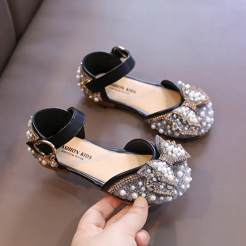 Girls Party Shoes Elegant Rhinestone Fashion Children's Leather Shoes Versatile Sweet Kids Princess Wedding Dress Flats Sandals