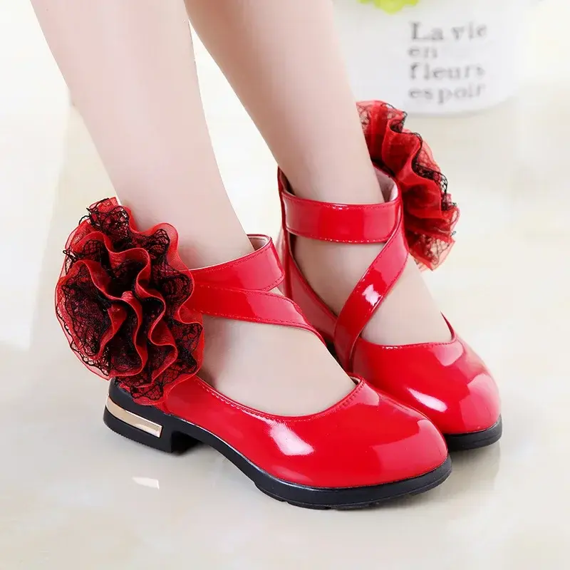 Girls Leather Shoes Big Lace Flowers Soild Color 2025 New Kids Performance Shoes Chic Soft Sole Children Fashion Shoes Glossy