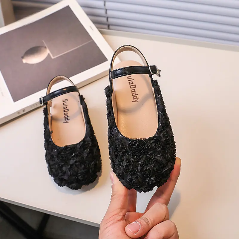 Elegant Girl Summer Sandals Sweet Flower Children Princess Shoes Fashion Versatile Kids Causal Flat Sandals for Wedding Party