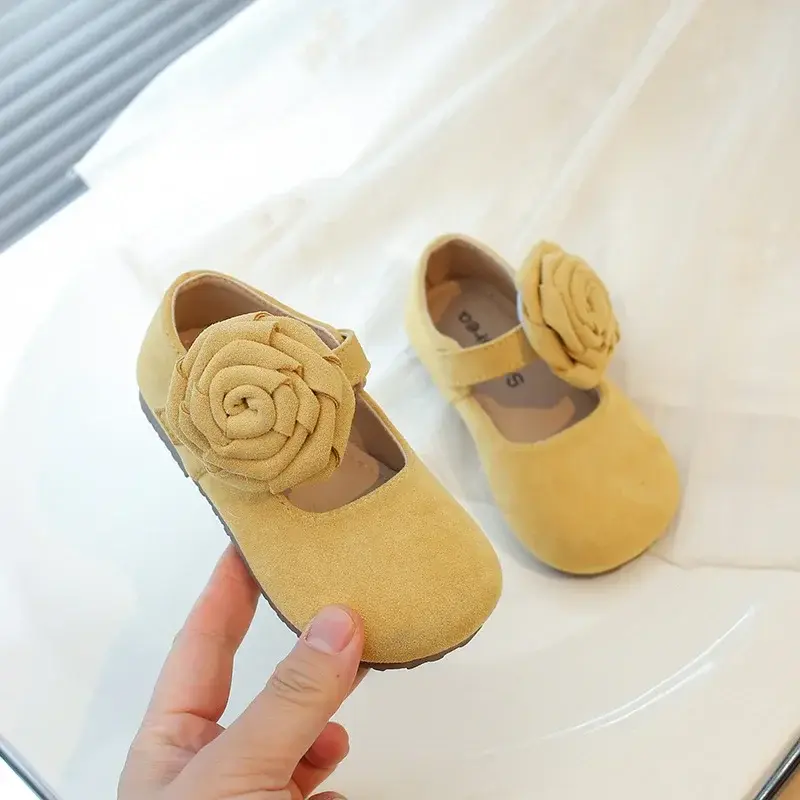 Girls Princess Shoes Soild Color Sweet Ins Trendy 2025 New Kids Flat Shoes with Big Flowers Girls Moccasins Round Toes Soft Sole