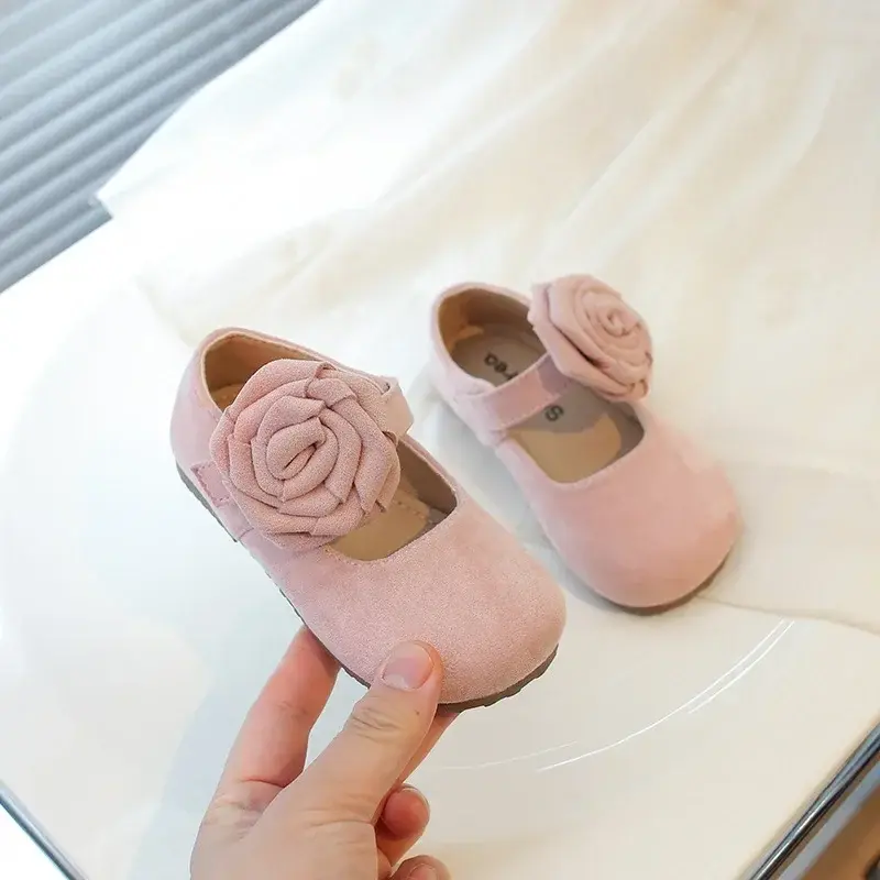 Girls Princess Shoes Soild Color Sweet Ins Trendy 2025 New Kids Flat Shoes with Big Flowers Girls Moccasins Round Toes Soft Sole