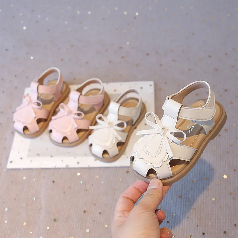 Classic Girls Sandals 2025 Summer Brand New Kids Beach Shoes Anti-kick Cut-outs Breathable Children Sandals T-strap Cute Bowtie