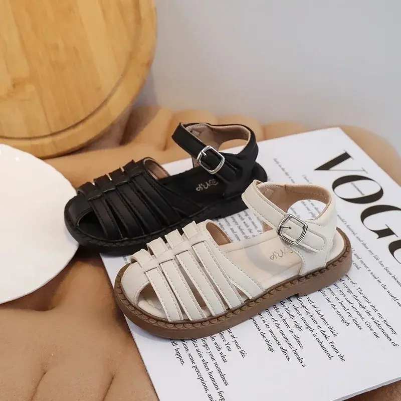 Children Flats Sandals Solid Color Trendy 2025 New Kids Roman Sandals Hollowed-out Fashion Boys Girls Beach Shoes Non-slip Soft