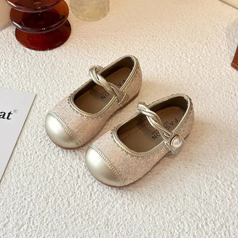 Girls Princess Shoes Soft Sole Non-slip 2025 New Kids Flat Shoes Shiny Sequins Ins Trendy Girls Leather Shoes Round Toes Sweet