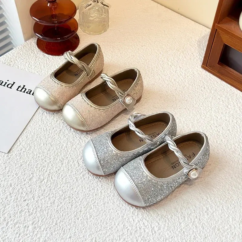 Girls Princess Shoes Soft Sole Non-slip 2025 New Kids Flat Shoes Shiny Sequins Ins Trendy Girls Leather Shoes Round Toes Sweet