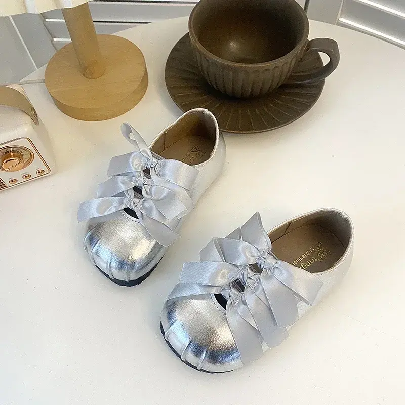Girls Princess Shoes with Sweet Bows 2025 Fashion Kids Leather Shoes Non-slip Soft Sole Children Flats Dance Performacne Shoes