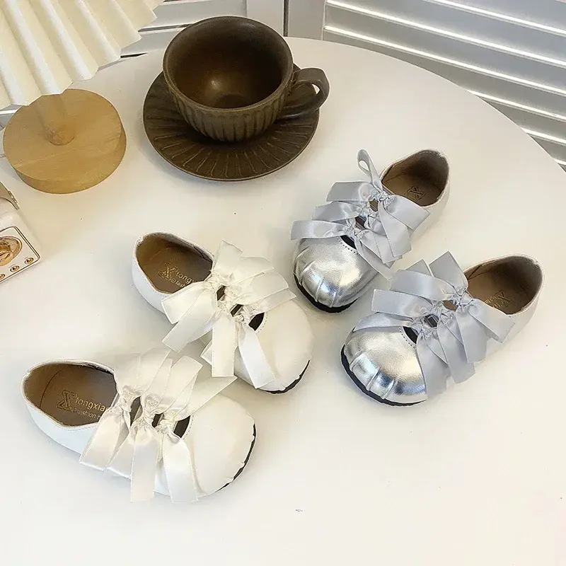 Girls Princess Shoes with Sweet Bows 2025 Fashion Kids Leather Shoes Non-slip Soft Sole Children Flats Dance Performacne Shoes