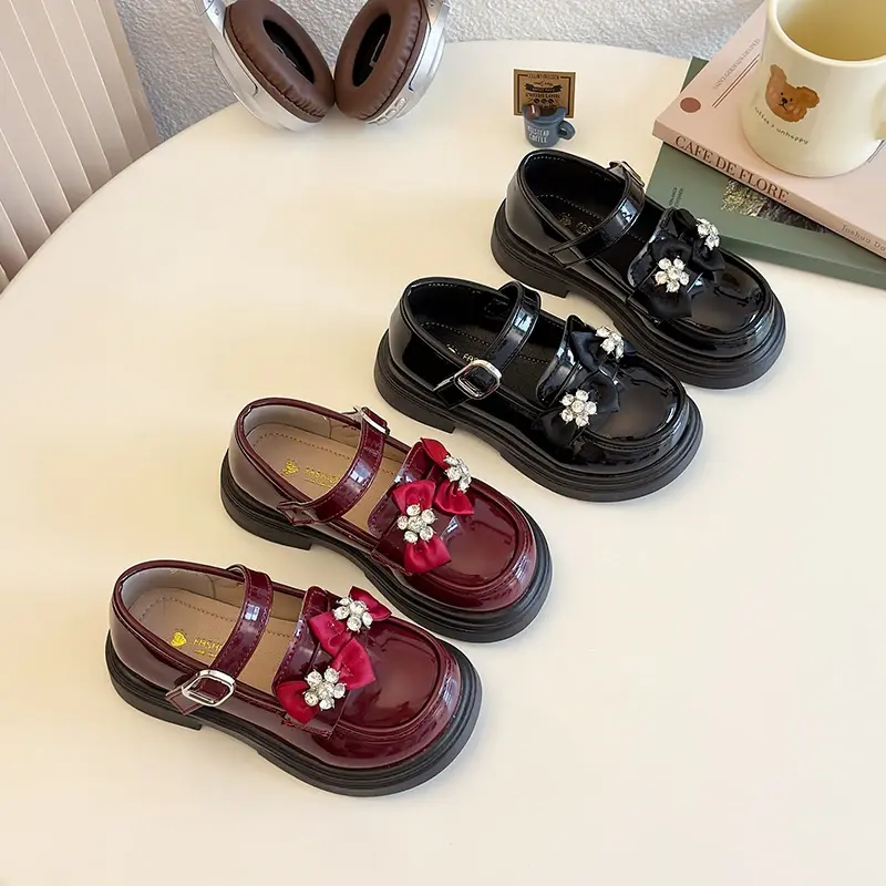 Girls Flats MaryJanes Round Toes Sweet Bows Kids Princess Shoes Black Glossy 2025 Summer New Children Leather Shoes Soft Sole