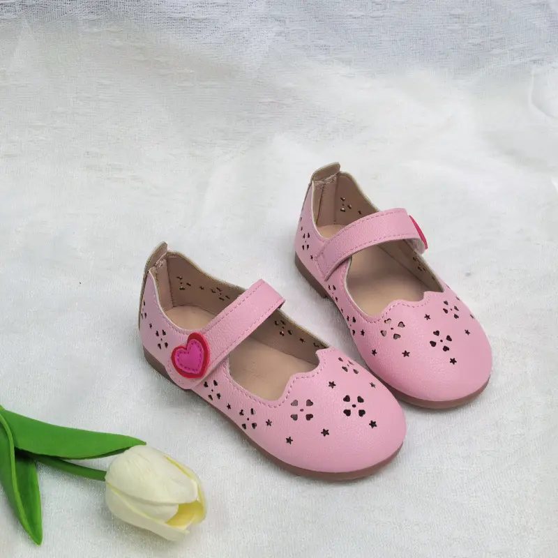 New Summer Little Girl Leather Shoes Shallow Hollow-out Kids Flat Shoes Simple Heart Children's Fashion Princess Causal Shoes