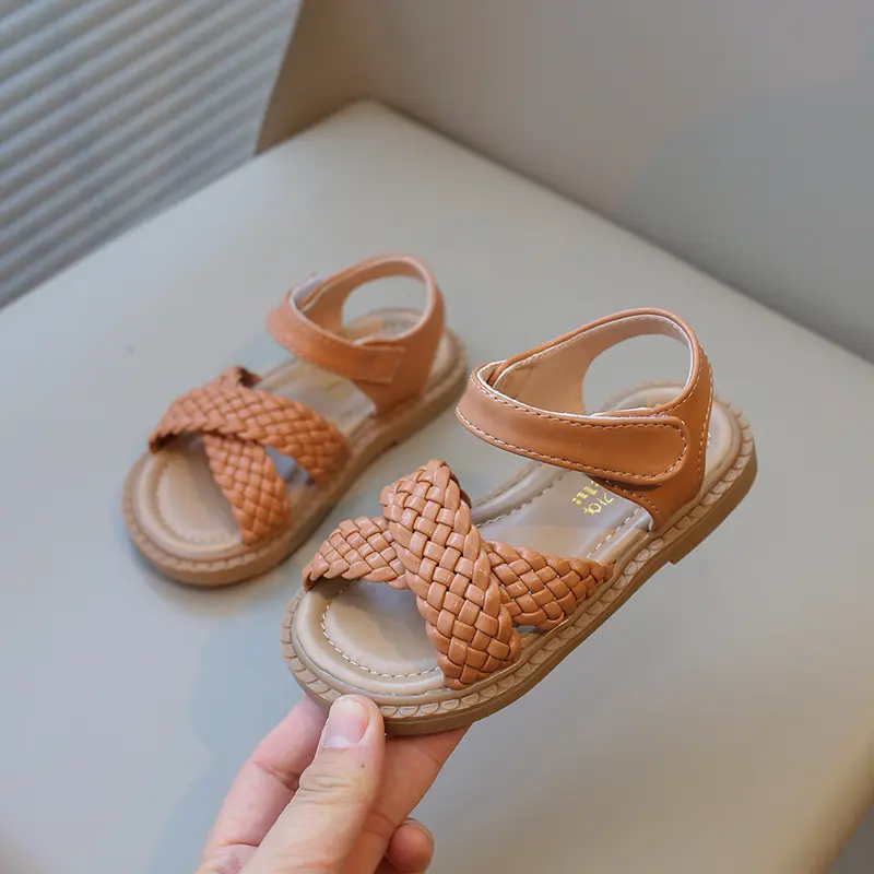 Toddlers Girls Sandals Kids Princess Beach Shoes 2024 Brand New Cross Tied Weave Style Fashion Children Summer Sandals Soft Cute