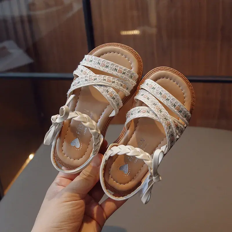 Children's Sandals Girl Summer Sweet Fashion Embroider Kids Outdoor Open-toe Flats Beach Shoes Causal Versatile Princess Sandals