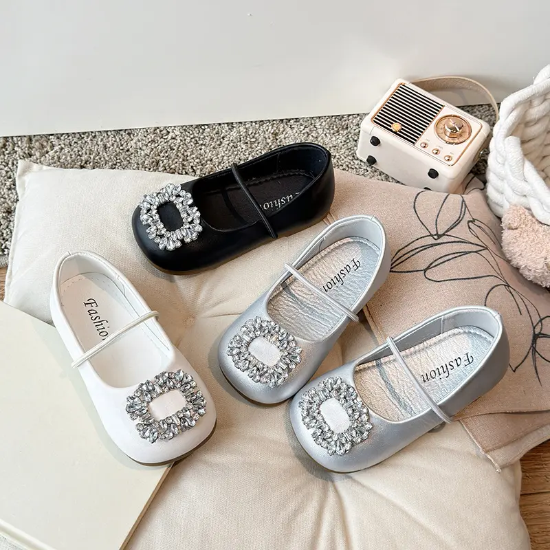 Girls Flats Non-slip Soft Sole Kids Leather Shoes French Style Elegant Round Toes 2025 New Fashion Children Dance Shoes Slip-on