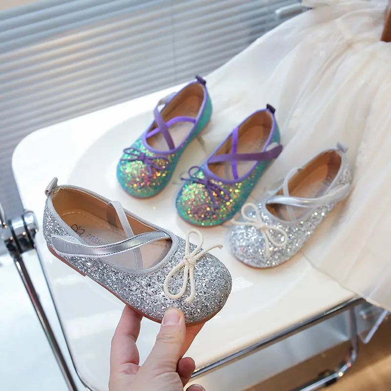 2025 New Girls Ballet Shoes Fashion Sequins Kids Leather Shoe Princess Dance Versatile Soft Soled Children's Flats Spring Autumn