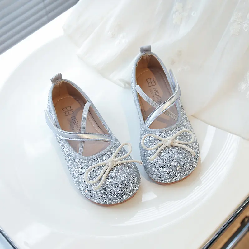2025 New Girls Ballet Shoes Fashion Sequins Kids Leather Shoe Princess Dance Versatile Soft Soled Children's Flats Spring Autumn