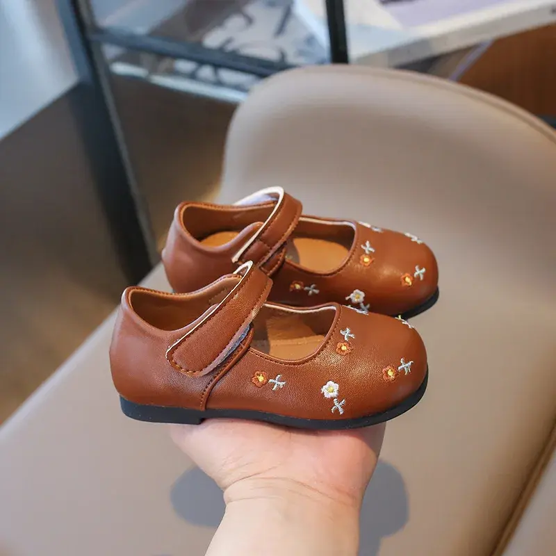 2024 Children Leather Shoes for Girls Autumn New Fashion Sweet Flowers Soft Bottom Anti-slippery Versatile Chic Princess Flats
