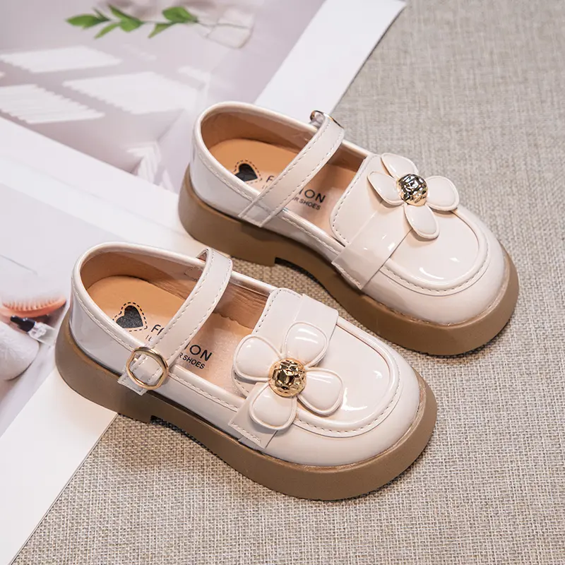 Children Leather Shoes for Party Wedding Fashion Kids Elegant Mary Jane Shoes Girls Glossy Princess Loafers 2024 Spring Autumn