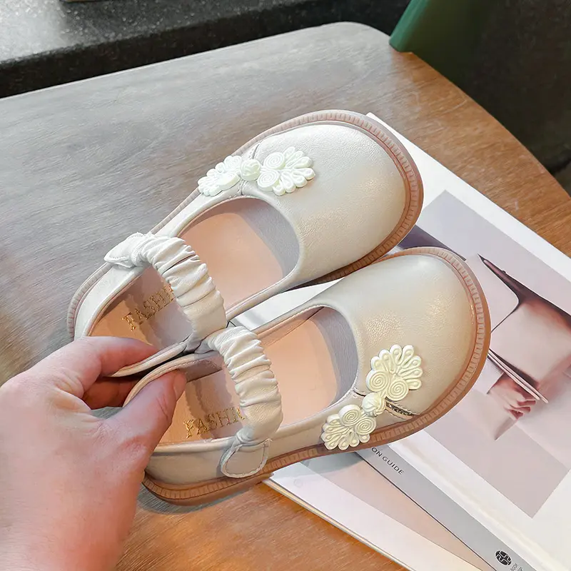 Spring Autumn New Children's Flats Chinese Style Girl Leather Shoes Non-slip Versatile Sweet Kids Causal Princess Party Shoes