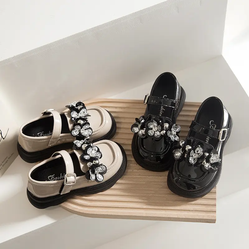 New Girl Princess Shoes Luxury Fashion Children Leather Shoes Thick Bottom Rhinestone Kids Causal Wedding Party Mary Jane Shoes