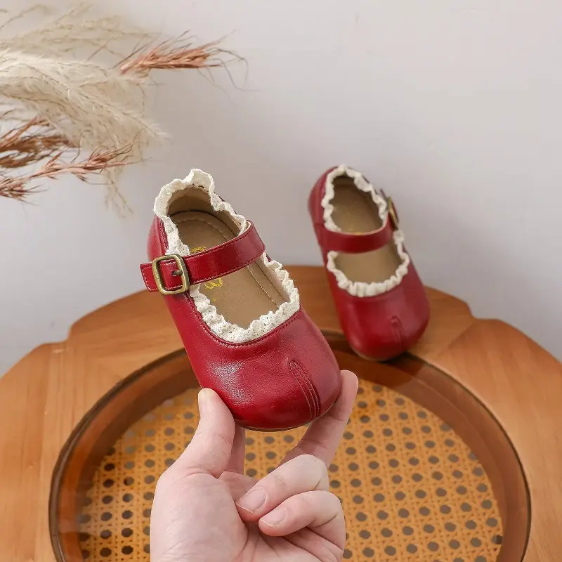 New Children's Spring Autumn Girls Leather Shoes Wine Red Simple Kids Ballet Flats Versatile Fashion Ruffled Edge Toddlers Shoes
