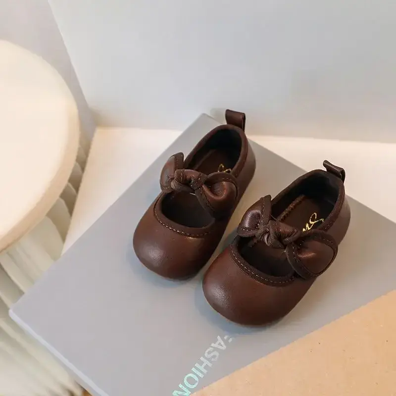 Baby Girls Princess Shoes Round Toes Non-slip Kids Walking Shoes Soft Sole 2025 New Girls Flats Solid Color Versatile Sweet Bows