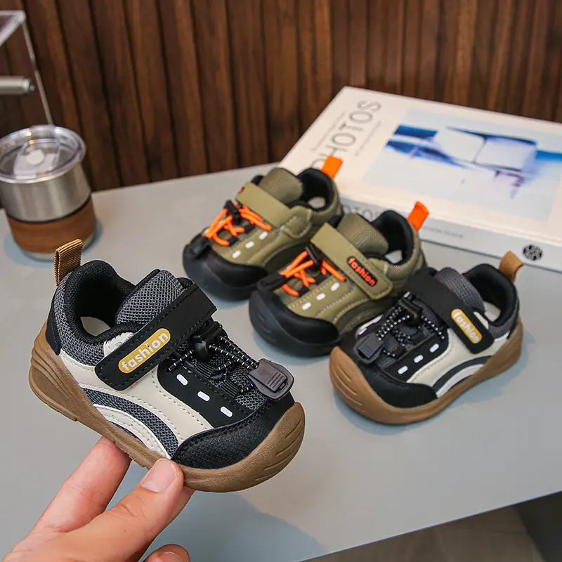 Baby Walking Shoes Handsome for Boys Sports Shoes Toes Capped Soft Bottom 2025 Autumn New Children Running Shoes Hook&loop