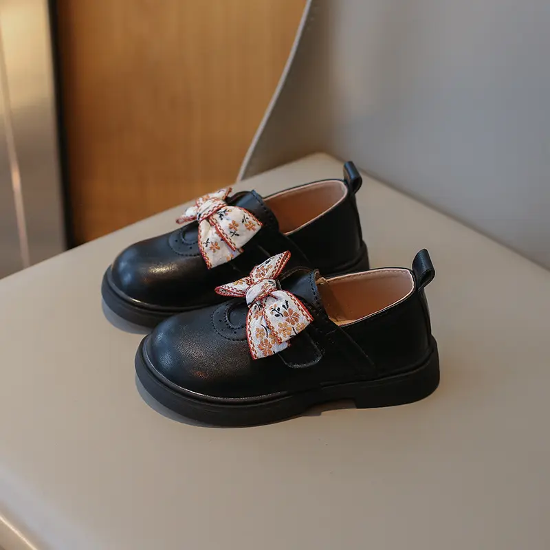 Girl School Shoes Embroider Bowknot Fashion Children Princess Shoes  Spring Autumn Versatile Kids Leather Shoe Causal Mary Janes
