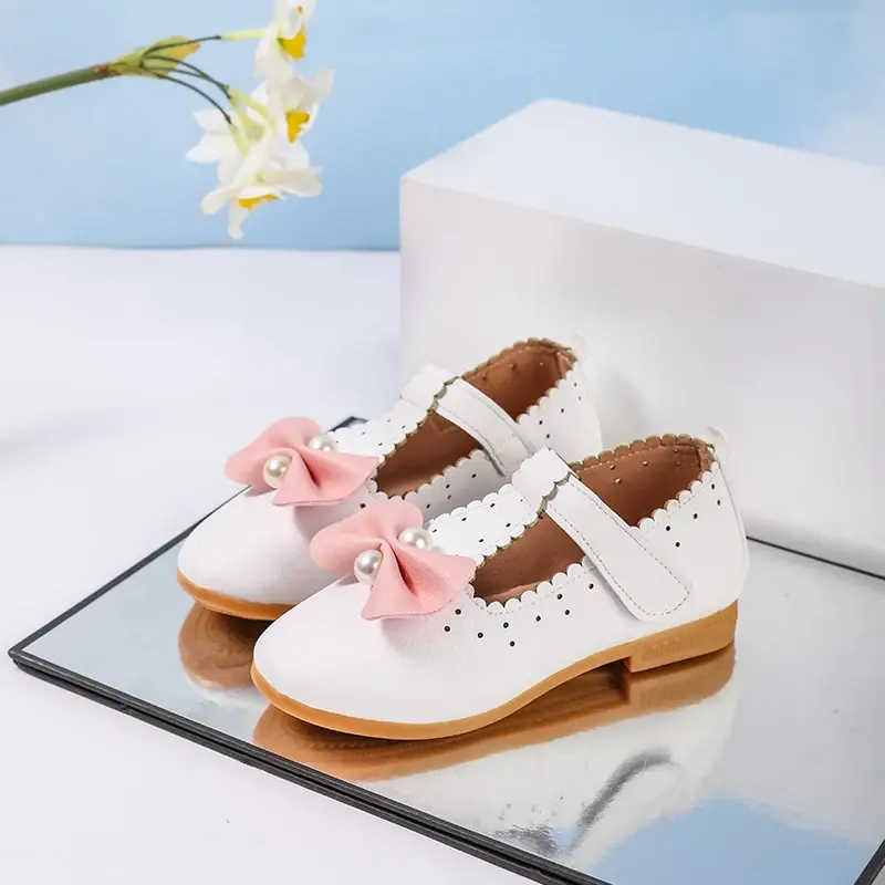 New Girls Ballet Shoes Spring Autumn Princess Kids Pearl T-strap Flats Fashion Wedding Party Children's Bowknot Leather Shoes