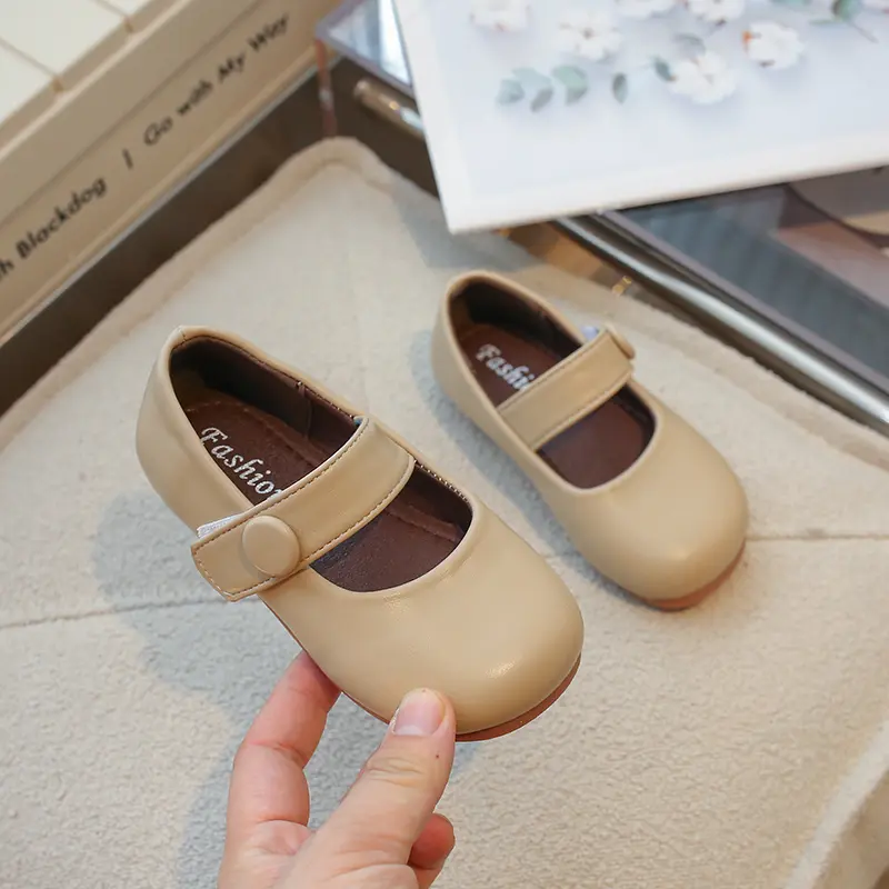 Girls Leather Shoes for Party Wedding Solid Color British Style Children Shallow Shoes Soft Sole Kids Princess Shoes 2024 New