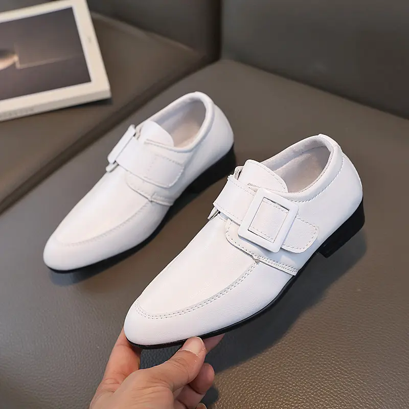 Boys Leather Shoes Black Soft Soles New Kids Fashion British Pointed Toe Buckle Classic 2023 Spring and Autumn Performance Shoes