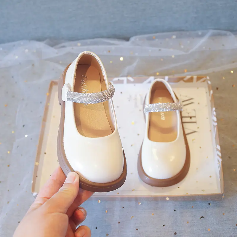 Korean Style Children's Leather Shoes 2023 Spring New Fashion Kids Glossy Shallow Rhinestone Girls Performance School Shoes PU